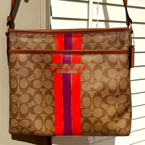 Coach Varsity stripes file Crossbody bag. Great condition, barely used.